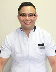 秋葉 哲也